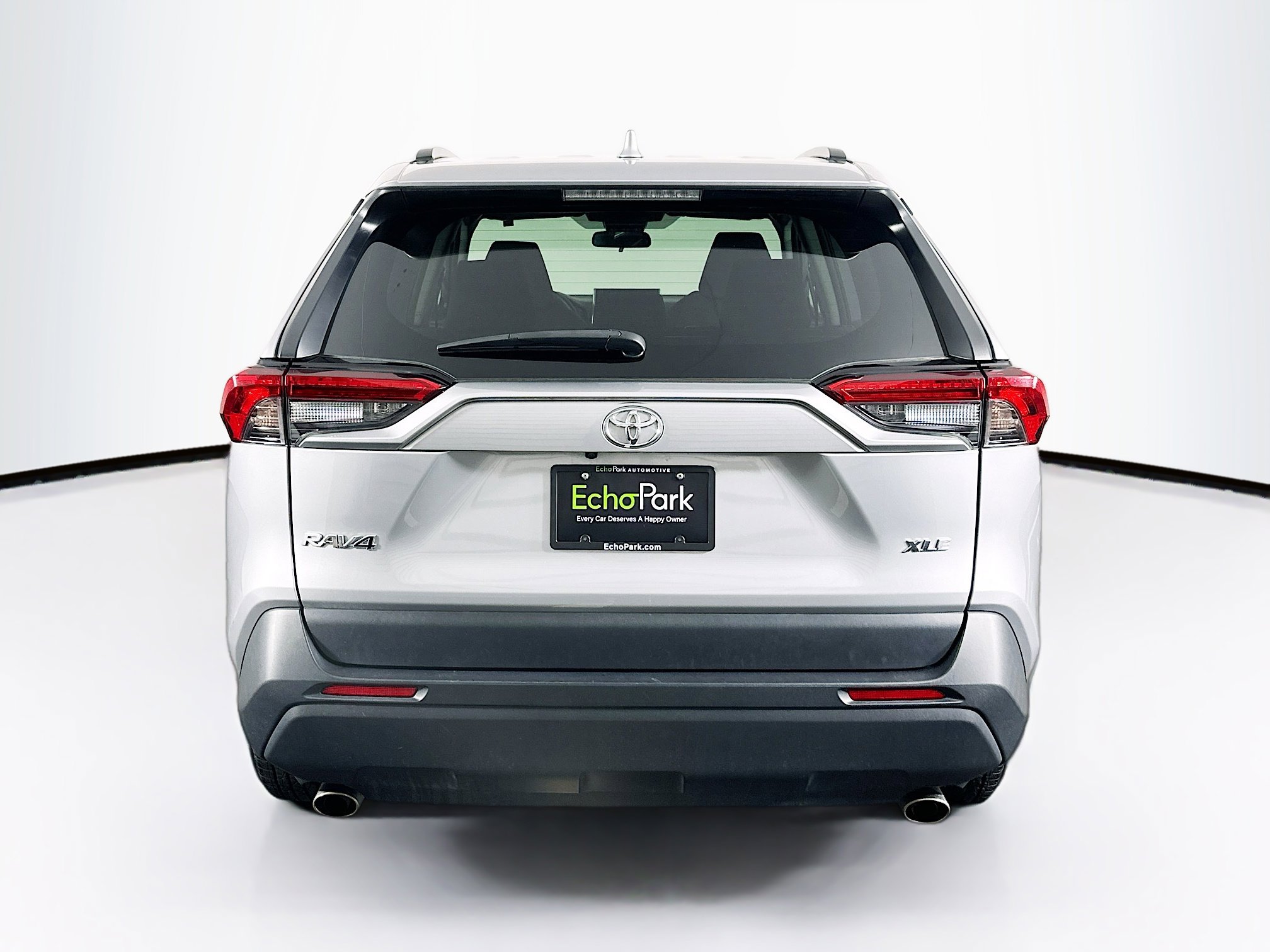 Used 2024 Toyota RAV4 XLE image 7