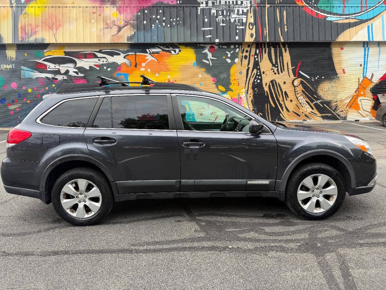 Used 2011 Subaru Outback 2.5i Premium AWD/4WD image 7