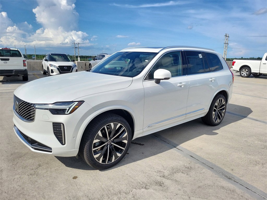 New 2026 Volvo XC90 B6 Plus w/ Protection Package Premier image 3