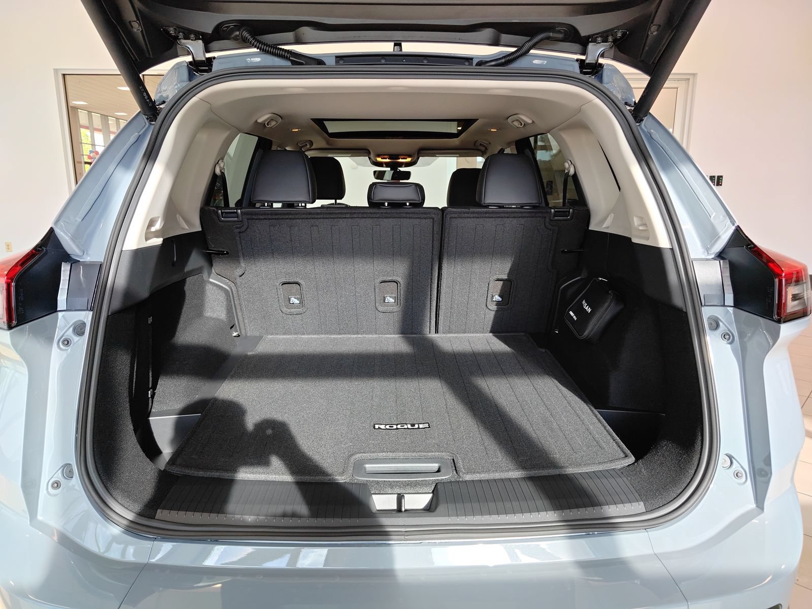 New 2026 Nissan Rogue Dark Armor AWD/4WD image 16