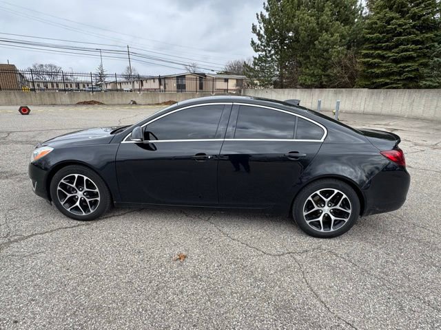 Used 2017 Buick Regal Sport Touring image 5