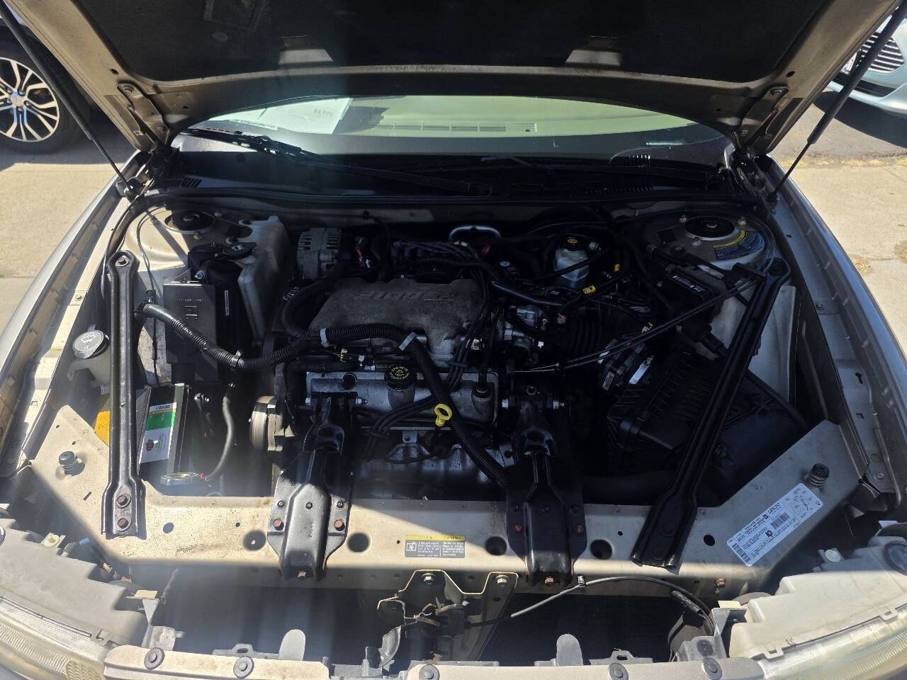 Used 2002 Buick Century Custom w/ Western Region Pkg FWD image 9
