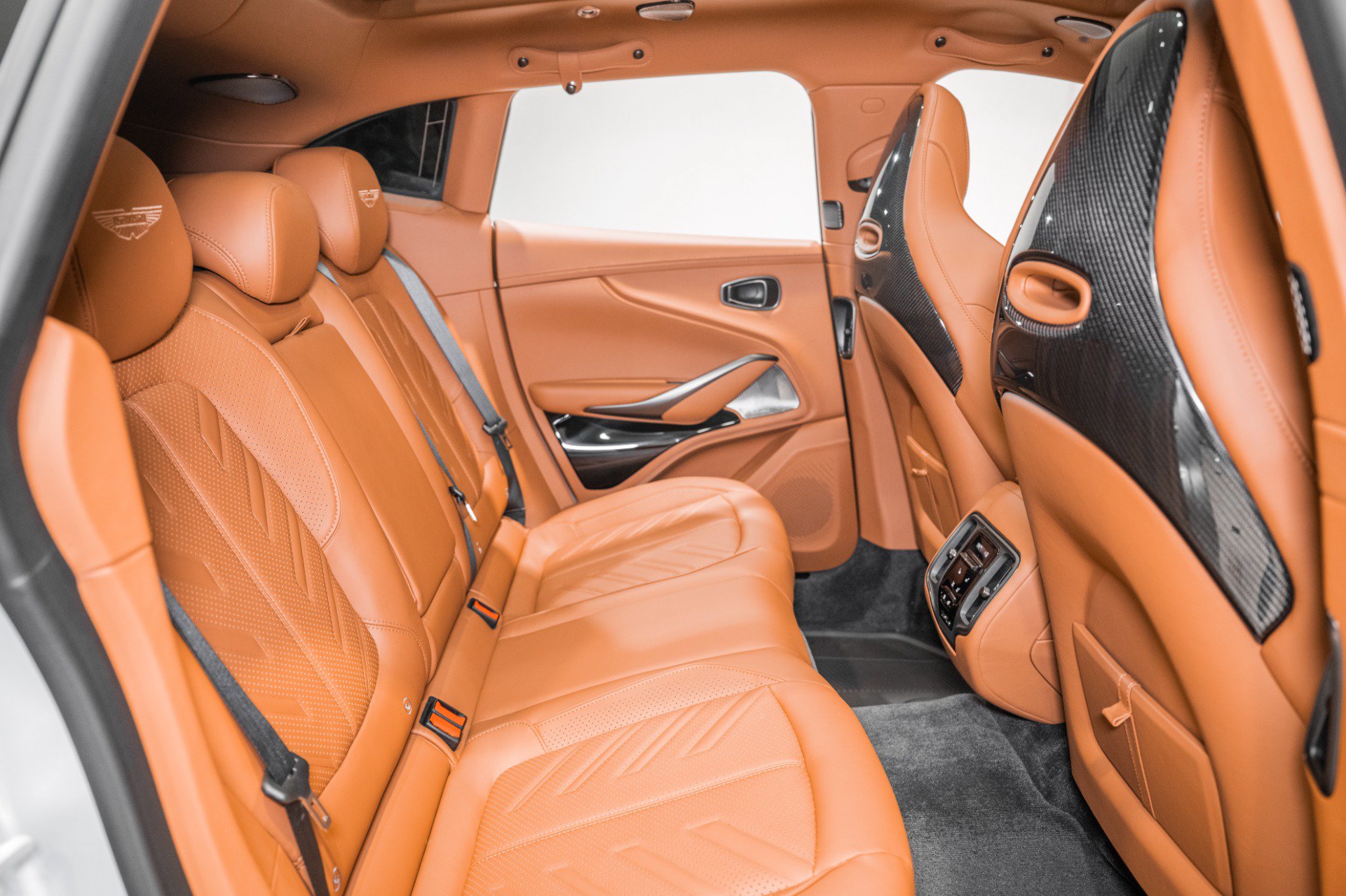 New 2026 Aston Martin DBX 707 AWD/4WD image 17