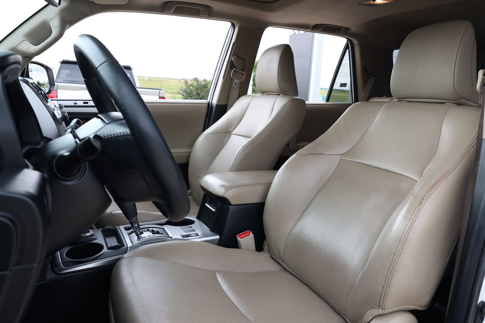 Used 2019 Toyota 4Runner Limited AWD/4WD image 28