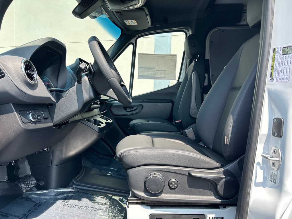 New 2026 Mercedes-Benz Sprinter 2500 image 14