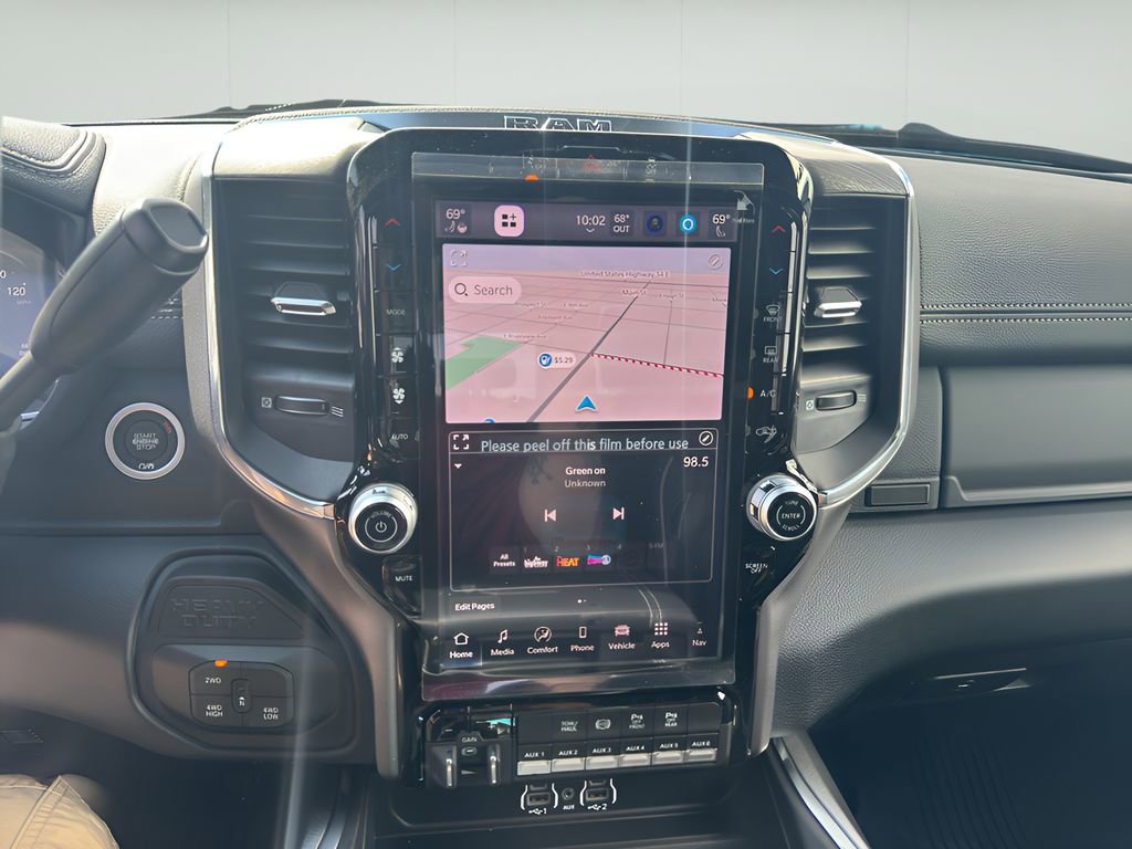 New 2026 RAM 3500 Laramie AWD/4WD image 27