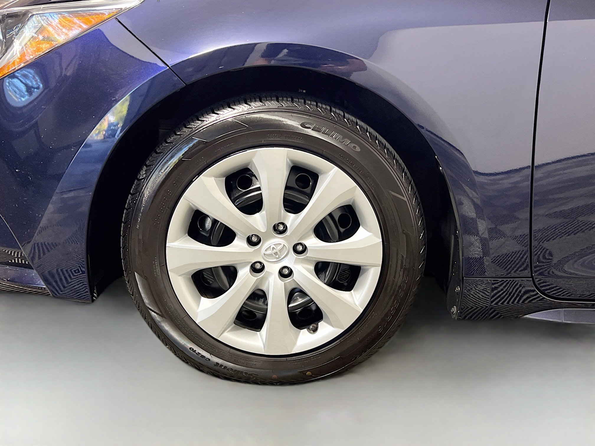 Used 2024 Toyota Corolla LE FWD image 14