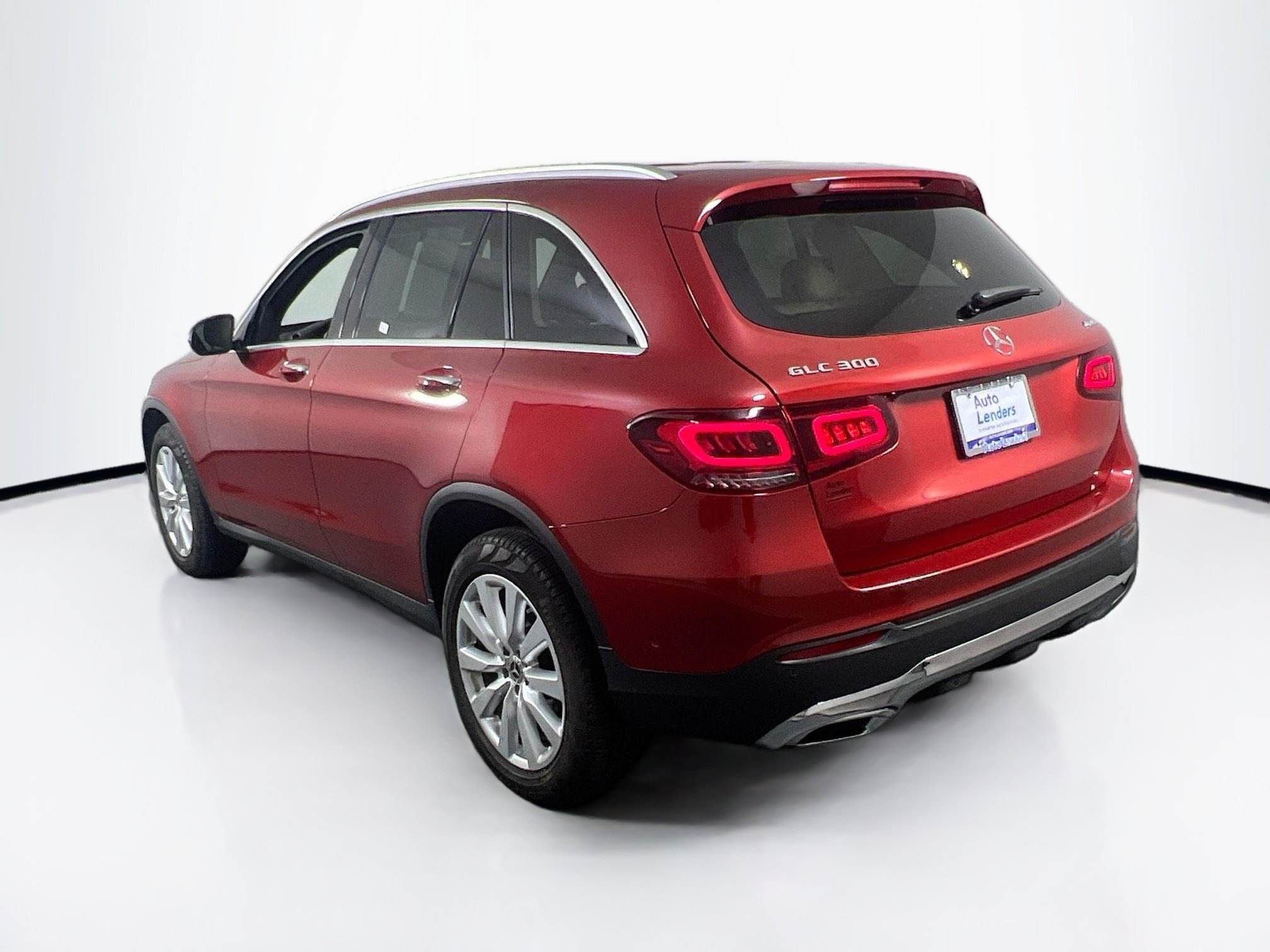 Used 2021 Mercedes-Benz GLC 300 4MATIC w/ Premium Package image 7
