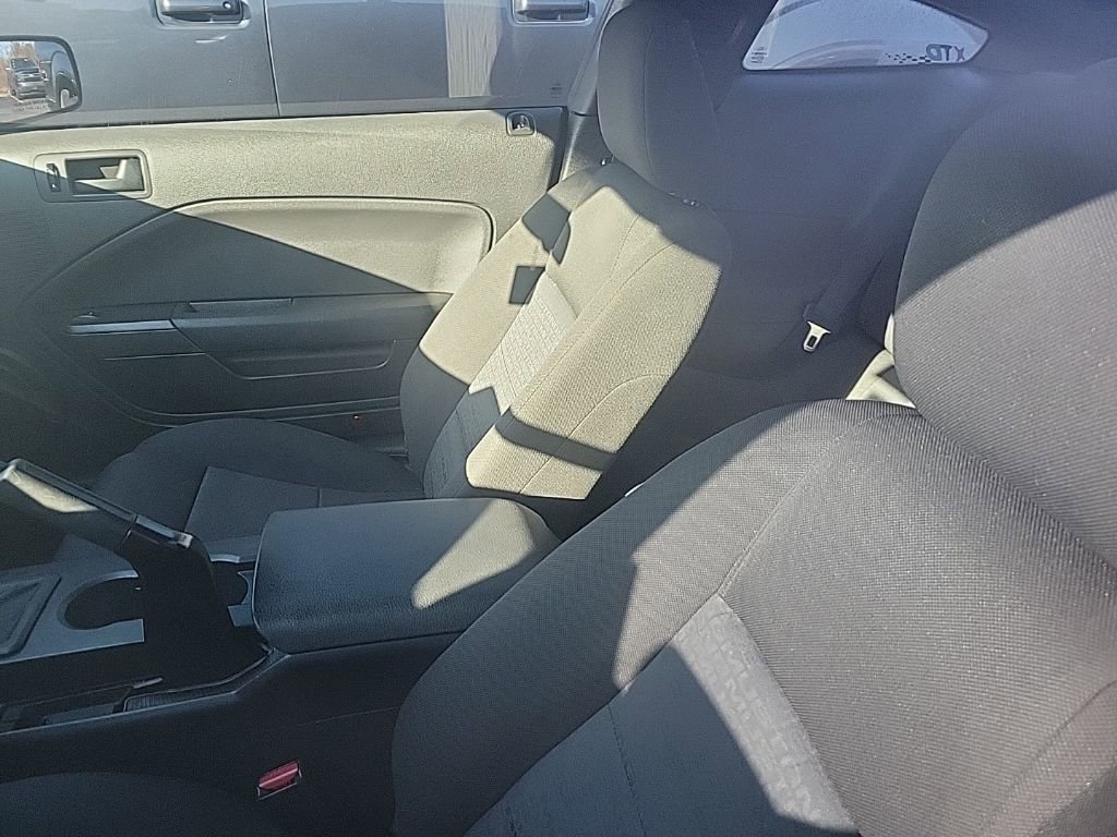 Used 2007 Ford Mustang Premium image 17