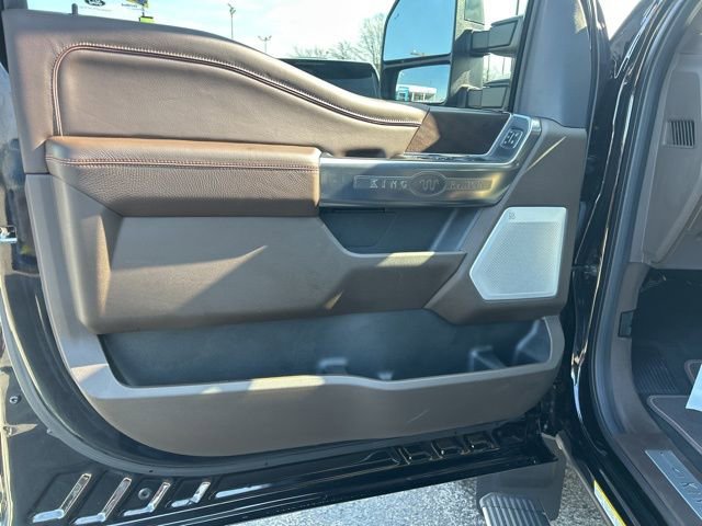 Used 2026 Ford F450 King Ranch AWD/4WD image 11