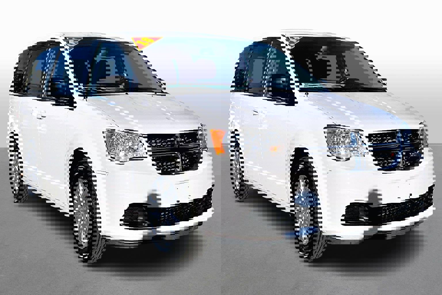 Used 2018 Dodge Grand Caravan SE w/ UConnect Hands-Free Group image 10