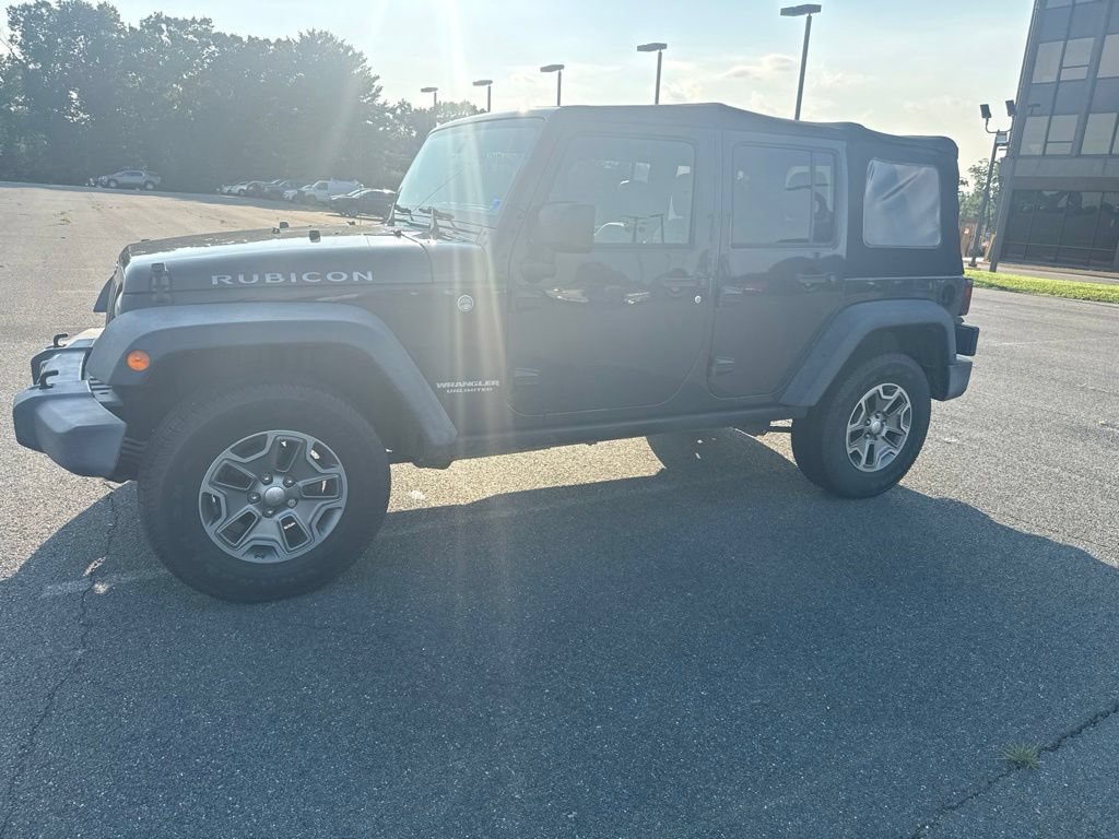 Used 2017 Jeep Wrangler Unlimited Rubicon w/ Dual Top Group AWD/4WD image 1