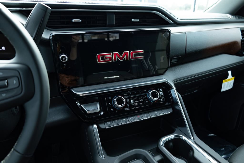 New 2026 GMC Sierra 2500 Denali w/ Technology Package AWD/4WD image 10