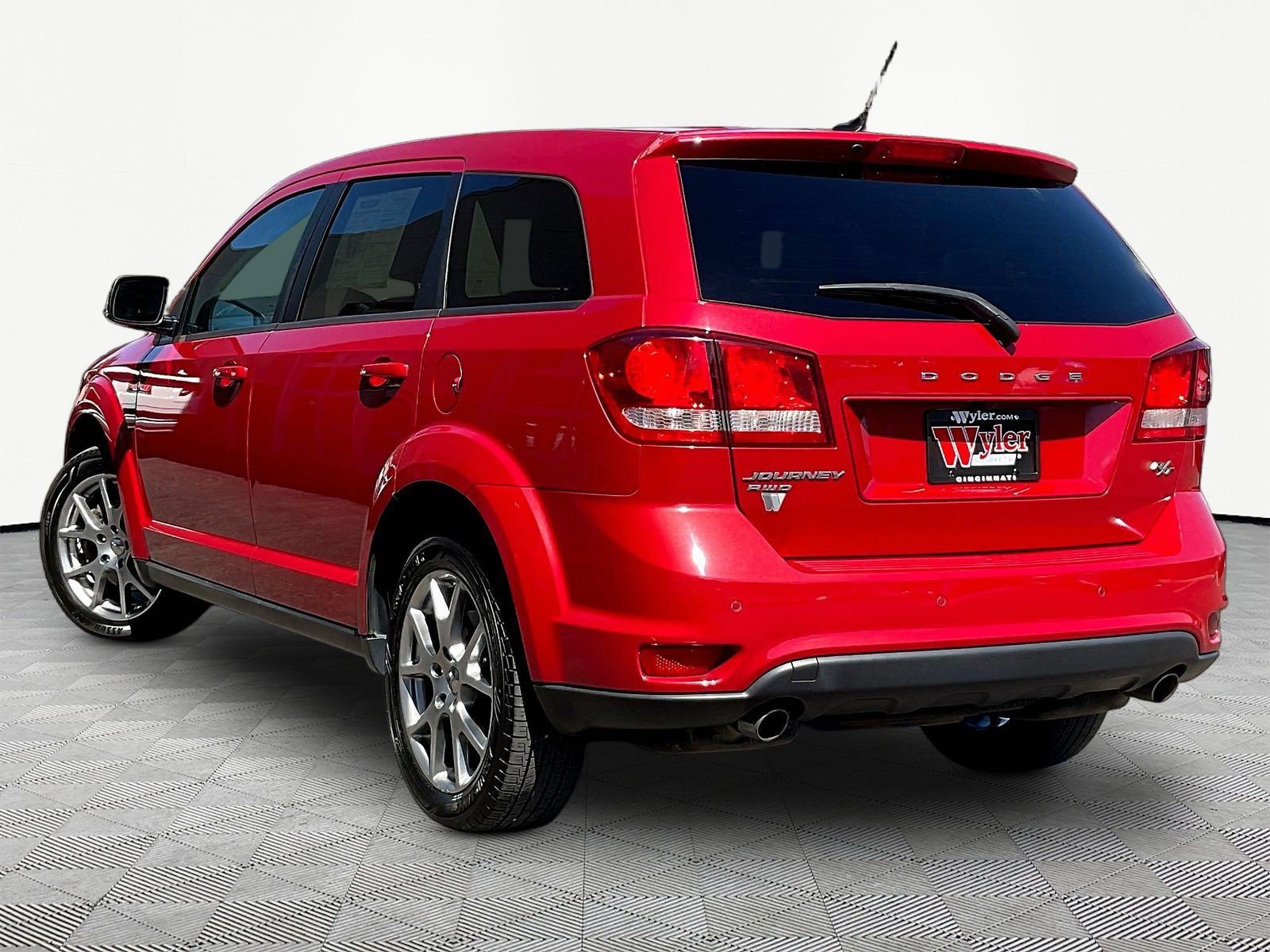 Used 2015 Dodge Journey R/T w/ Flexible Seating Group AWD/4WD image 4