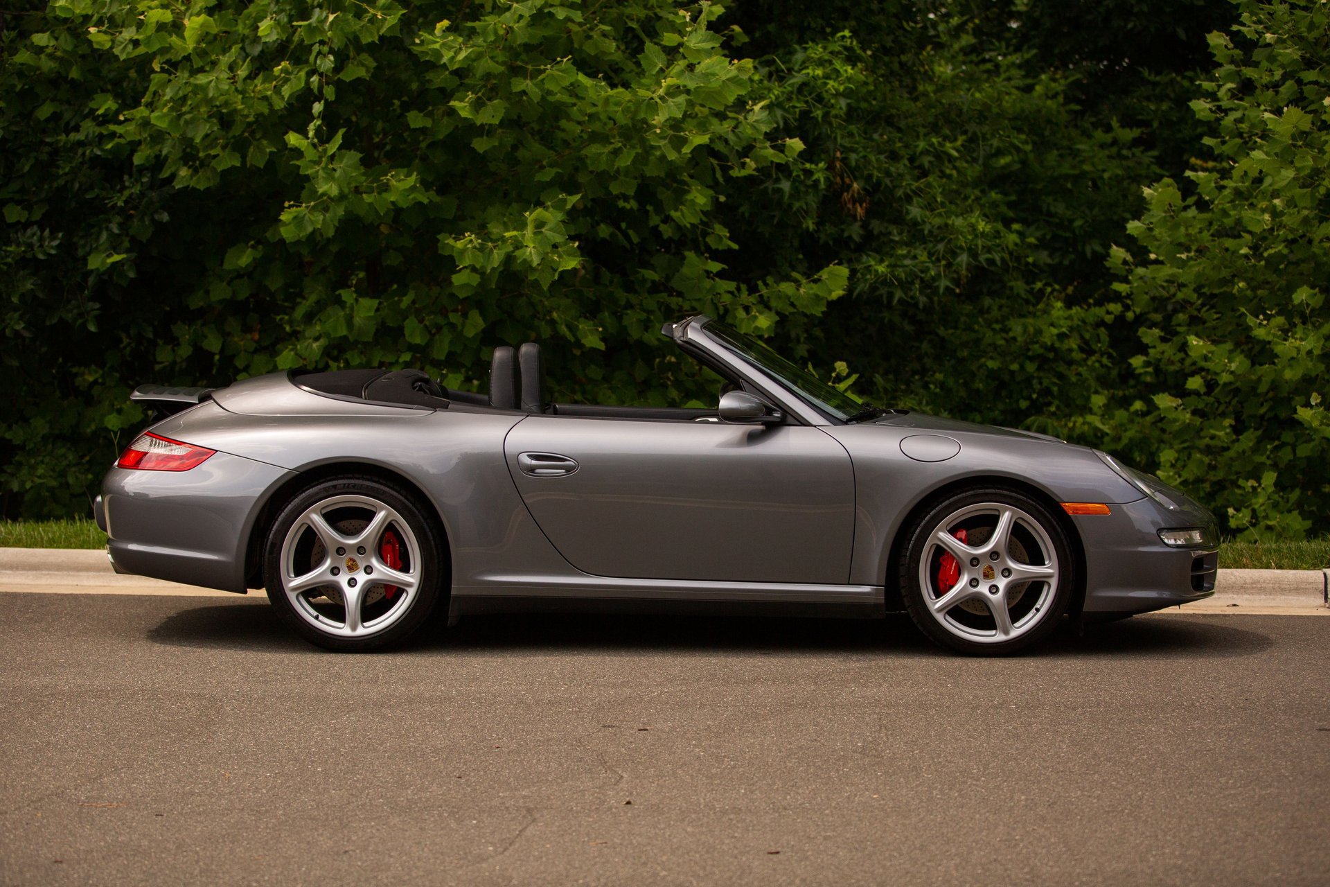 Used 2006 Porsche 911 Carrera 4S AWD/4WD image 6