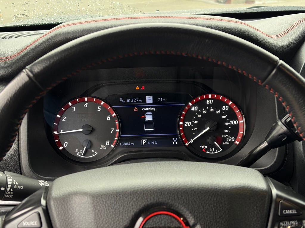 Used 2024 Nissan Titan PRO-4X image 23