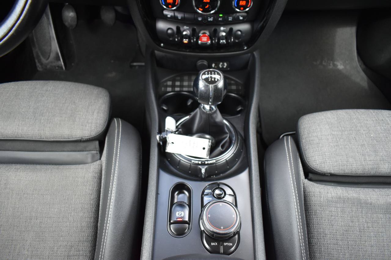 Used 2016 MINI Cooper Clubman FWD image 22