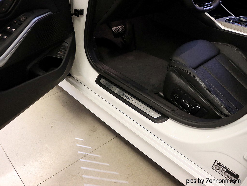 Certified 2025 BMW 330i xDrive Sedan image 26