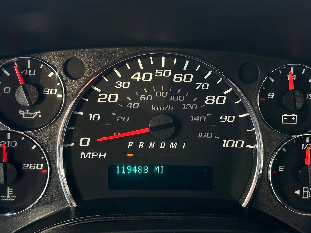 Used 2014 Chevrolet Express 2500 RWD image 14