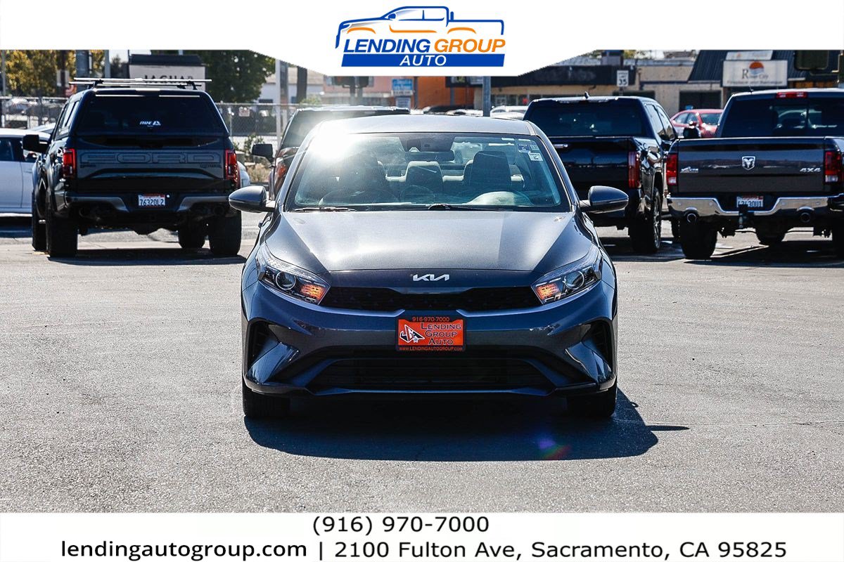Used 2023 Kia Forte LXS w/ LXS Technology Package FWD image 6