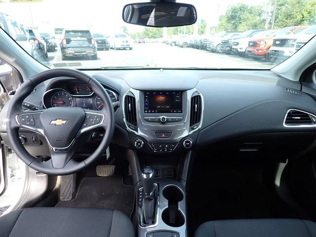 Used 2019 Chevrolet Cruze LS w/ LS Convenience Package FWD image 13