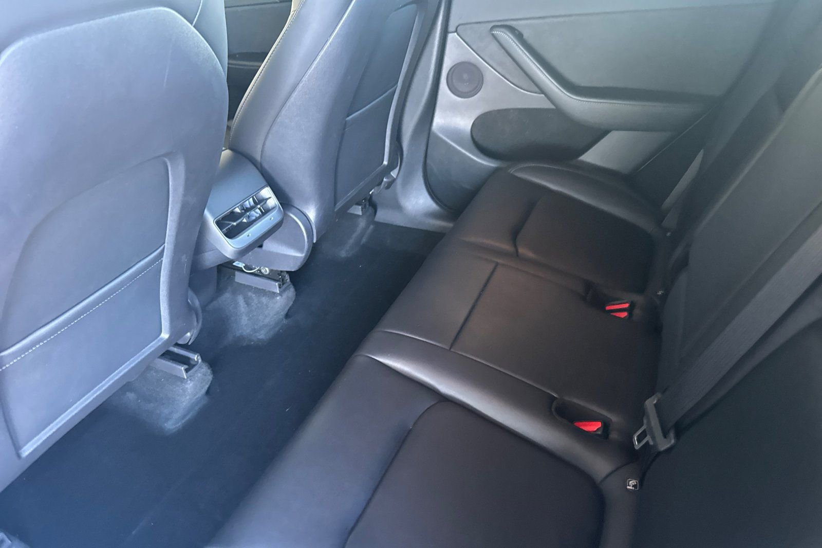 Used 2023 Tesla Model Y Long Range image 14