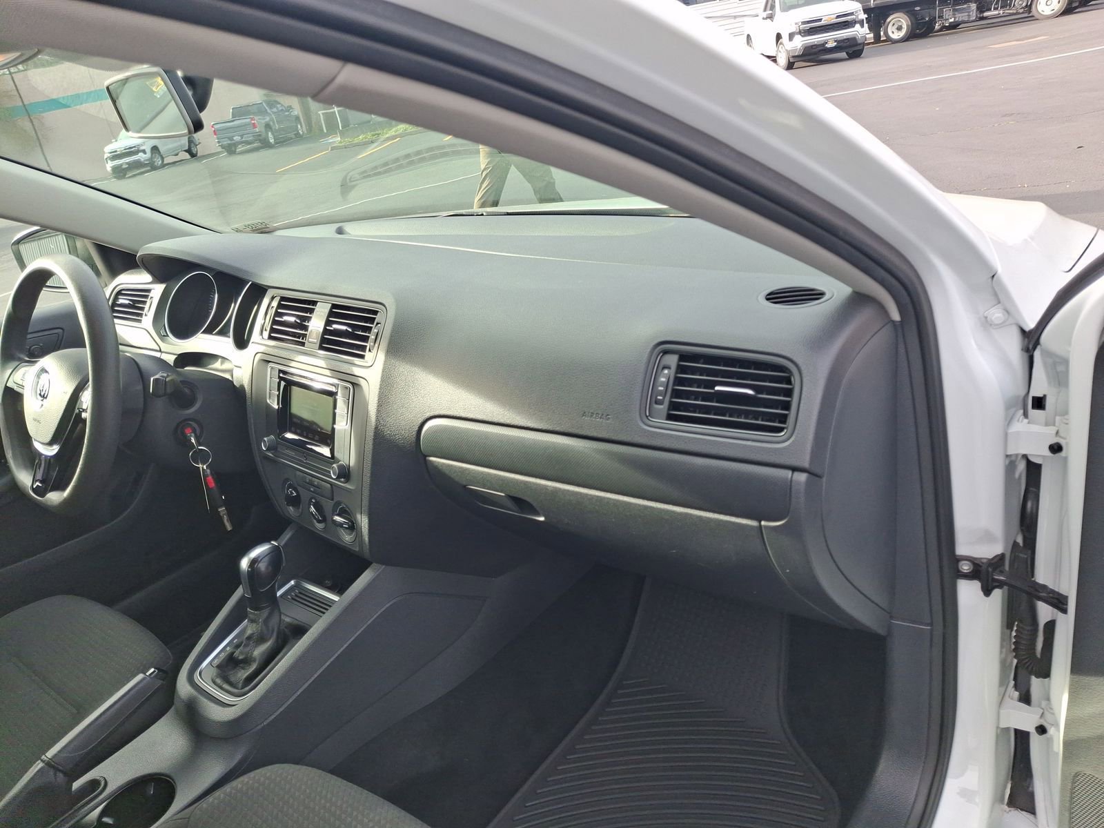 Used 2016 Volkswagen Jetta S image 23