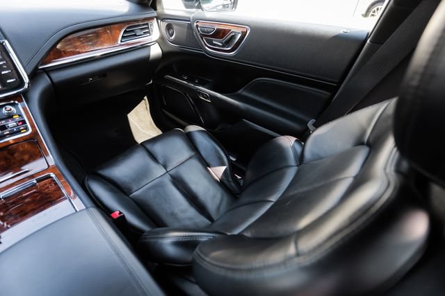 Used 2020 Lincoln Continental AWD w/ Premium Package image 37