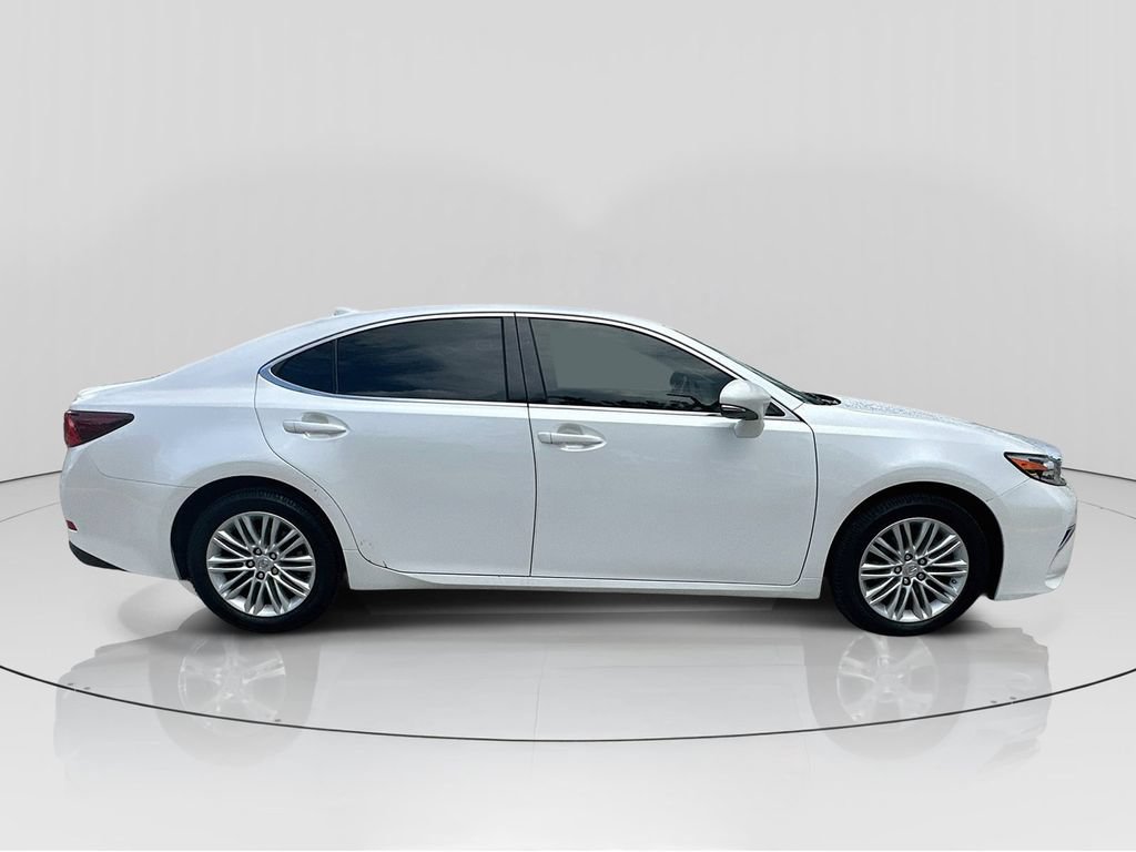 Used 2016 Lexus ES 350 w/ Premium Package w/Wood Trim FWD image 8
