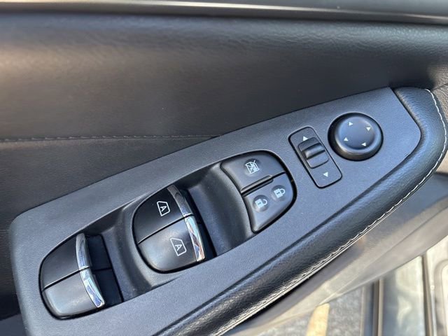 Used 2020 Nissan Maxima 3.5 SV w/ Floor Mat Group FWD image 12