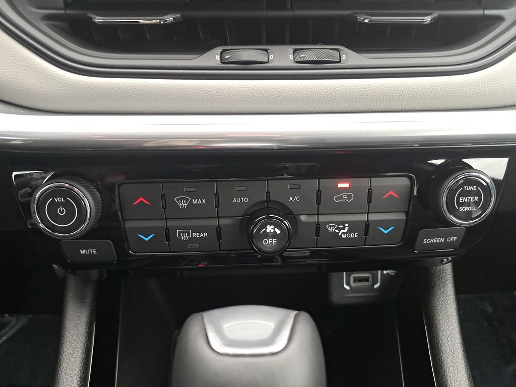 Certified 2024 Jeep Compass Limited AWD/4WD image 21