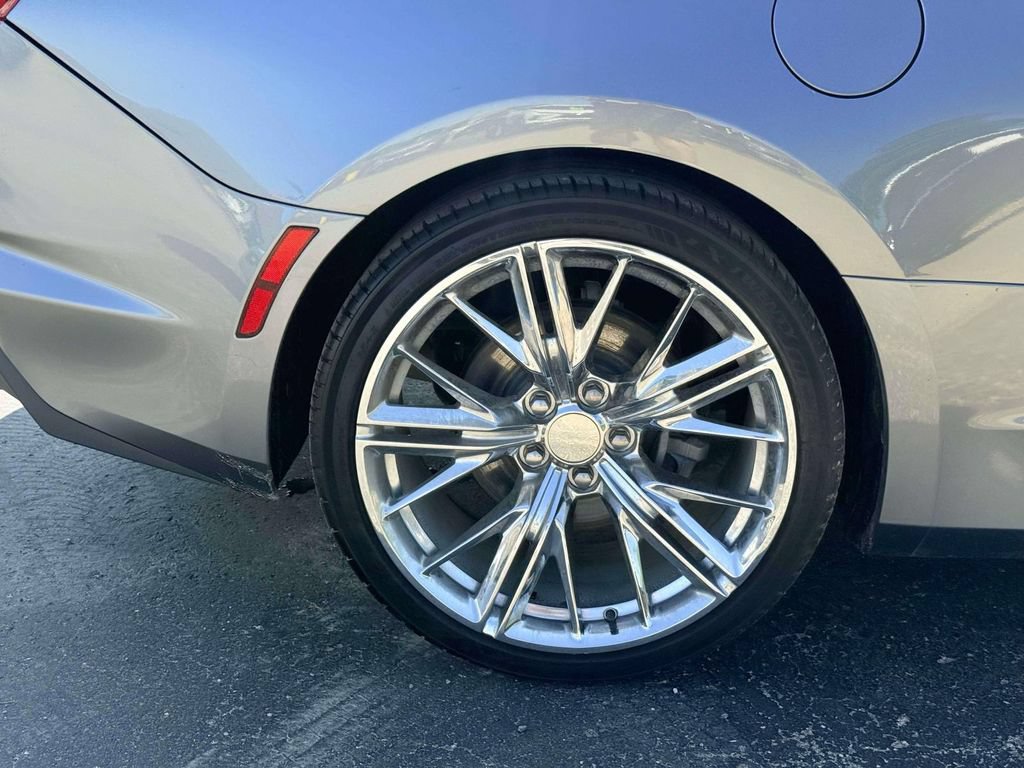 Used 2022 Chevrolet Camaro LT RWD image 28