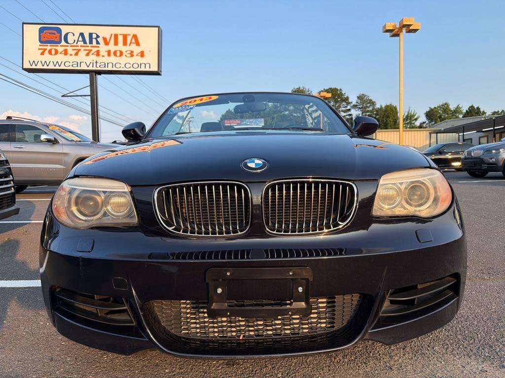 Used 2013 BMW 135i Convertible w/ Premium Pkg RWD image 2