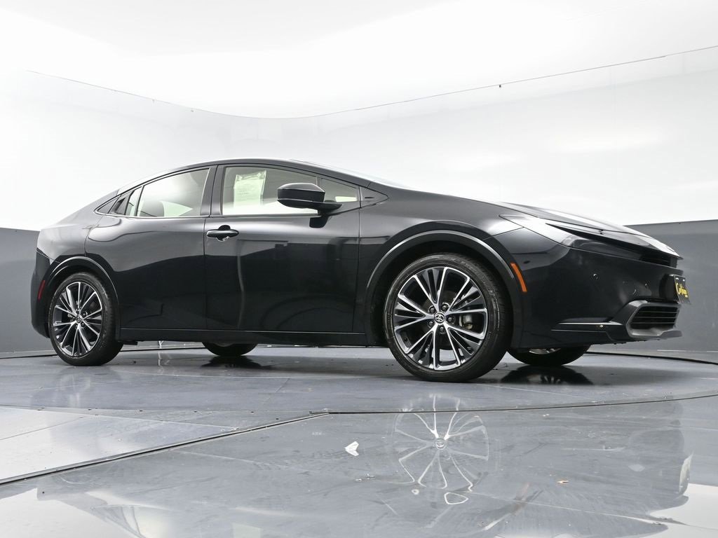 Used 2024 Toyota Prius XLE image 46