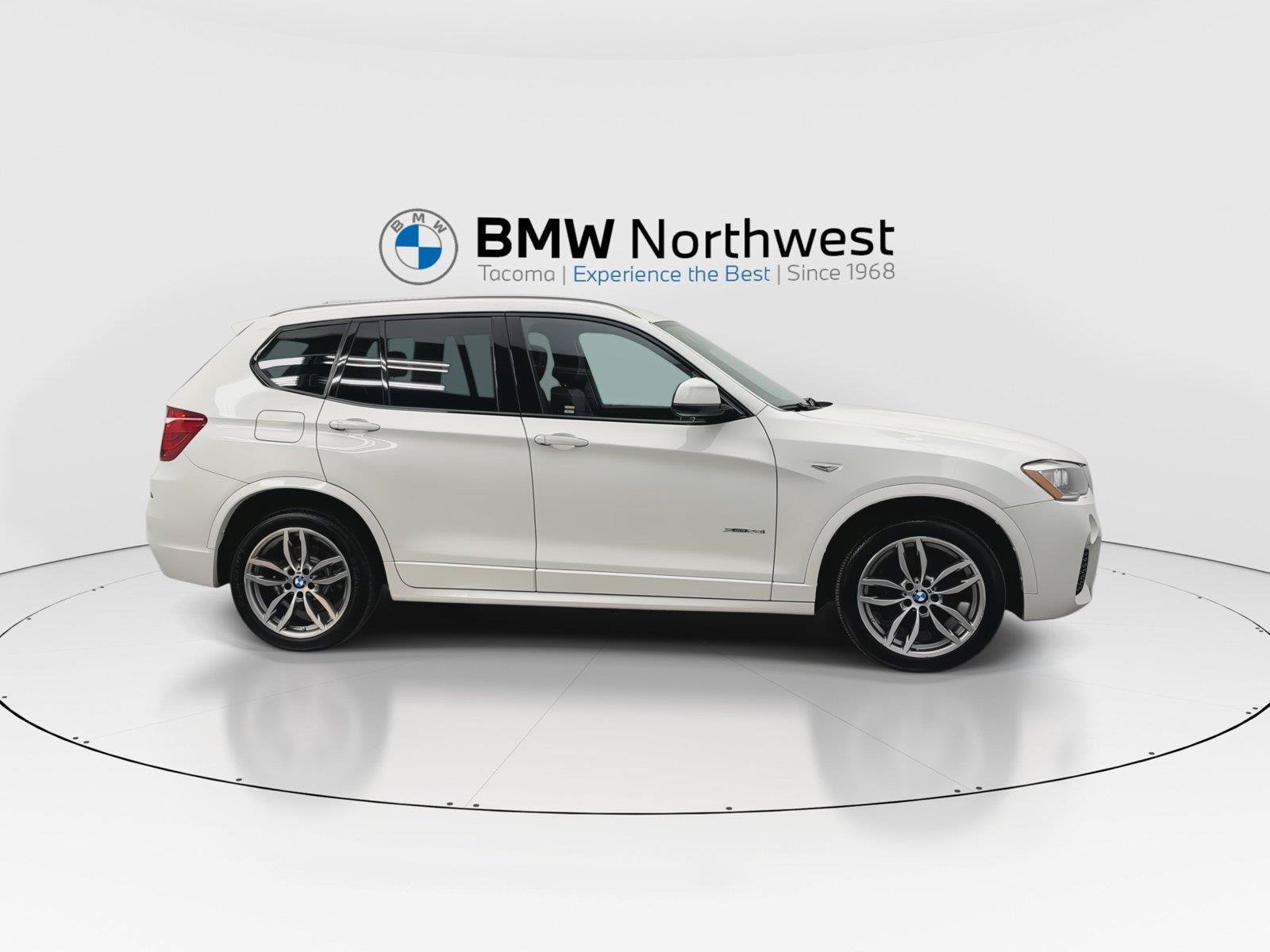 Used 2017 BMW X3 xDrive28i AWD/4WD image 4