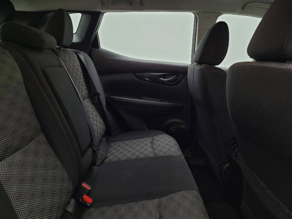 Used 2018 Nissan Rogue Sport SV AWD/4WD image 19