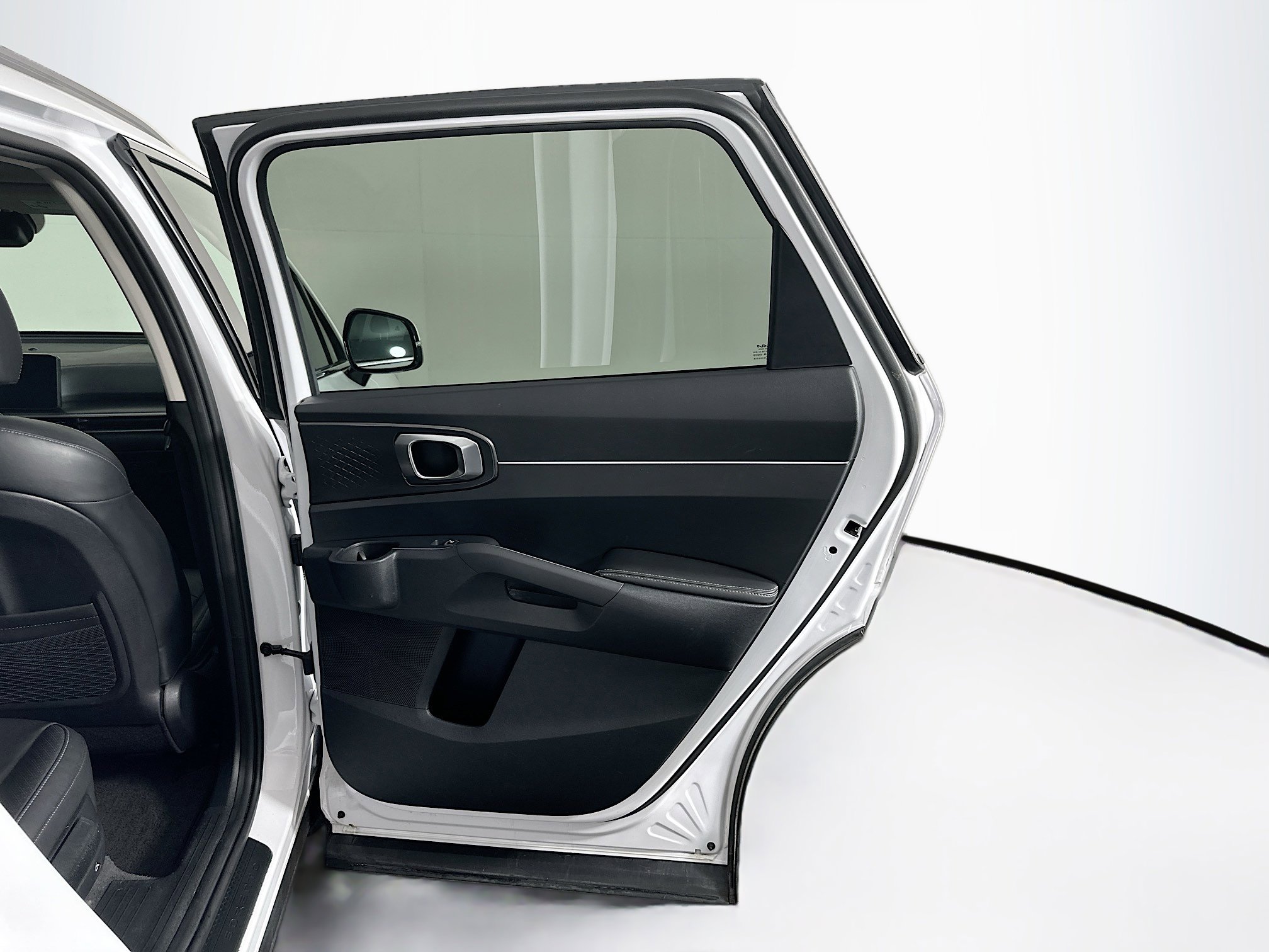 Used 2024 Kia Sorento S image 31