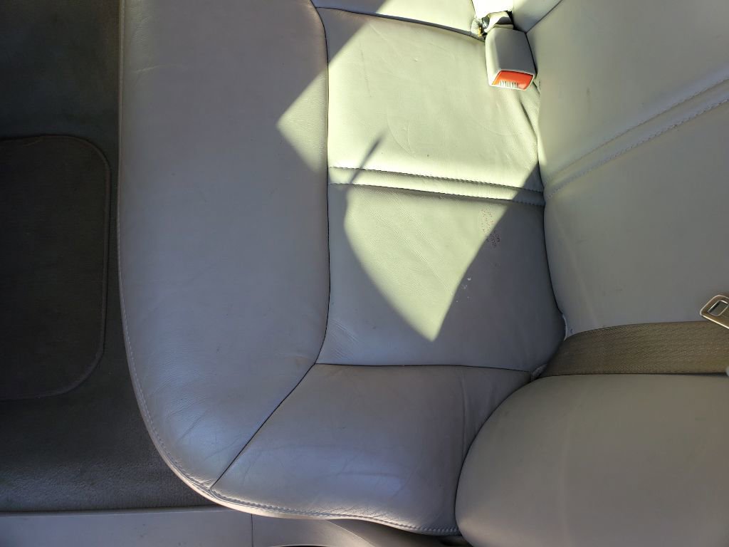 Used 2006 Lincoln Town Car Signature Limited image 27