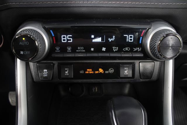 Used 2023 Toyota RAV4 XLE Premium image 6