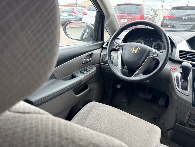Used 2016 Honda Odyssey SE image 16