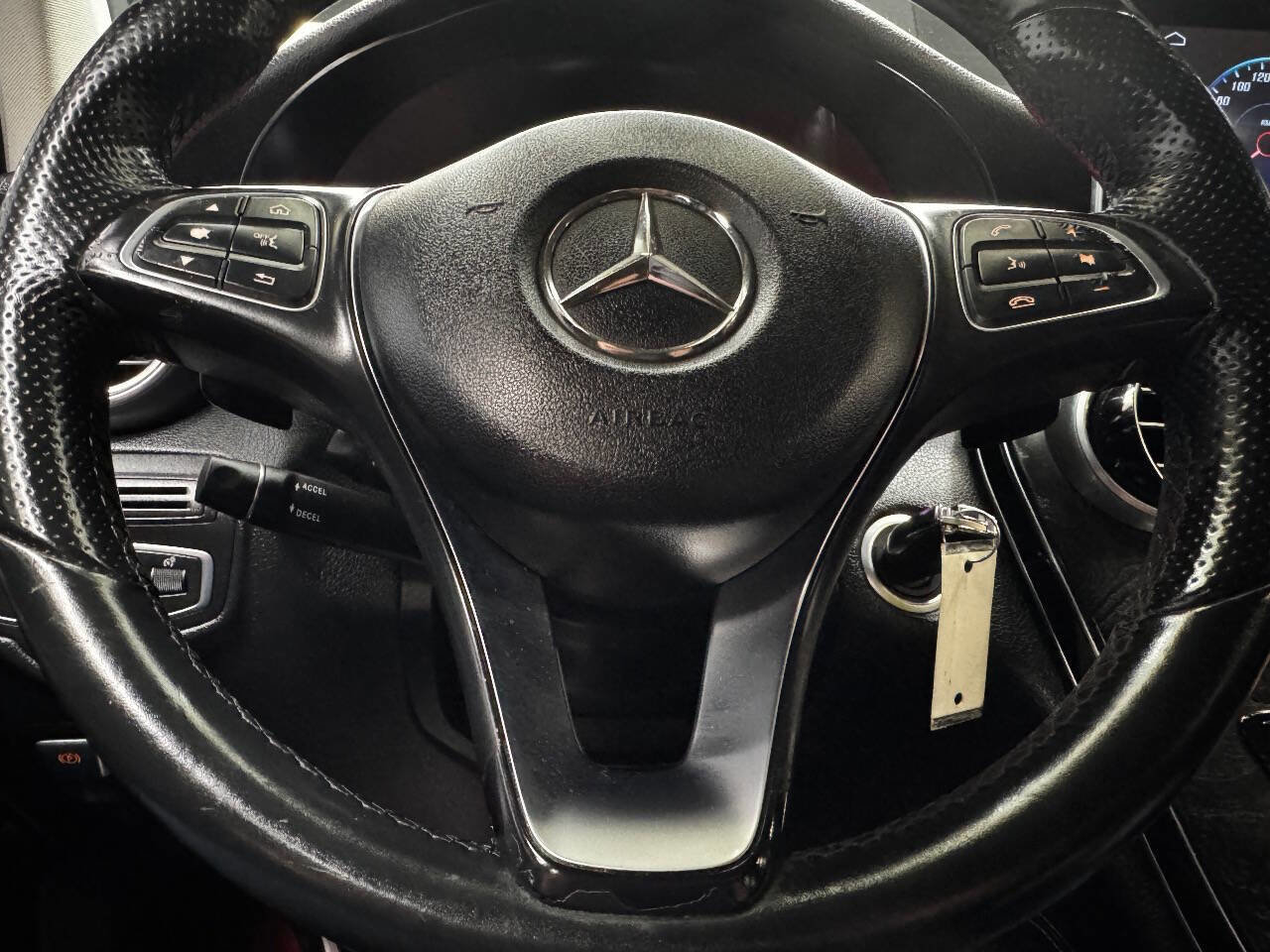 Used 2016 Mercedes-Benz GLC 300 image 21