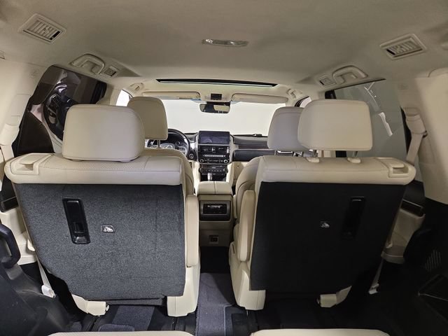 Used 2023 Lexus GX 460 Luxury w/ Sport Design Package AWD/4WD image 37