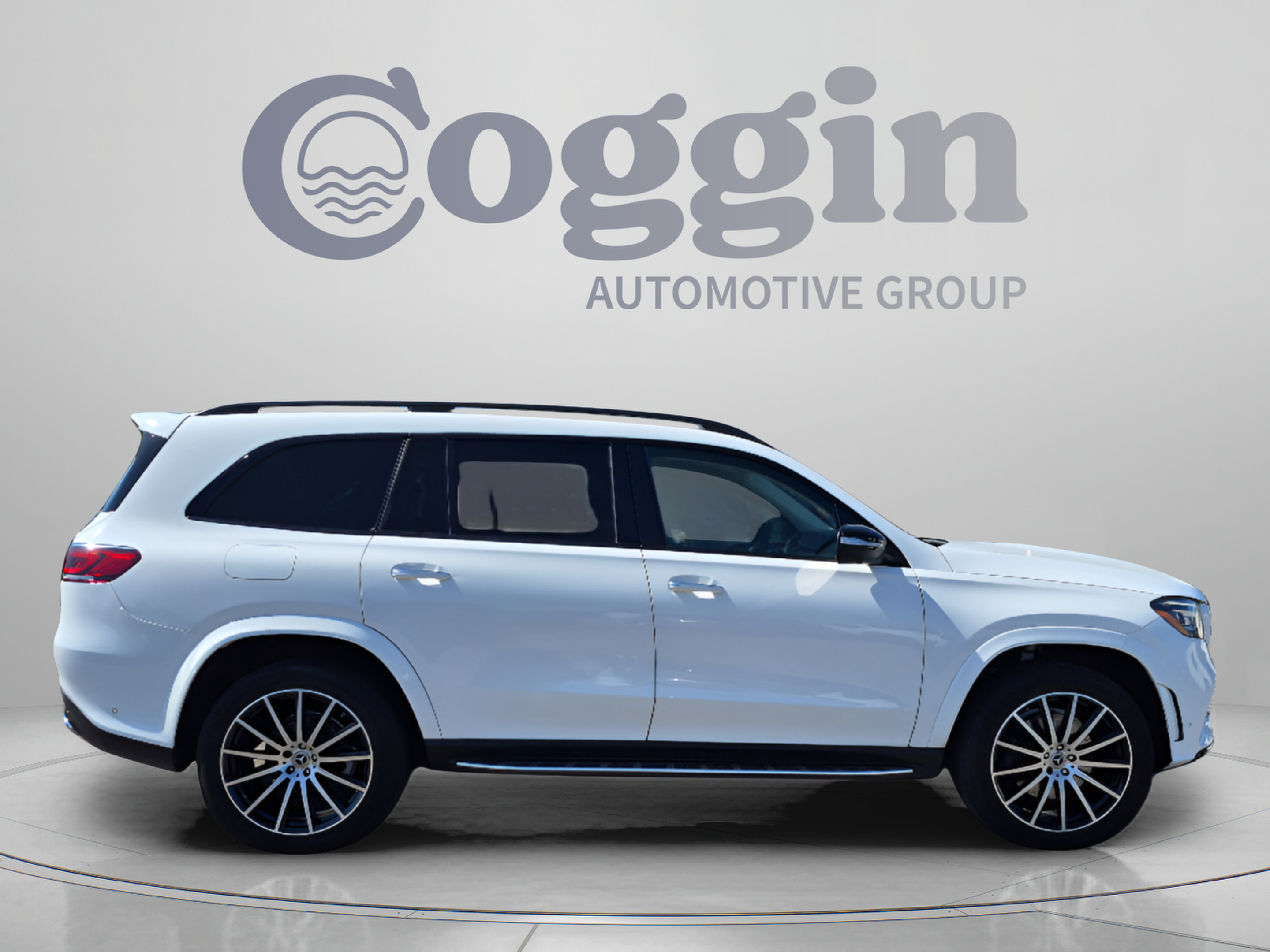 Used 2023 Mercedes-Benz GLS 450 4MATIC w/ AMG Line Exterior image 6