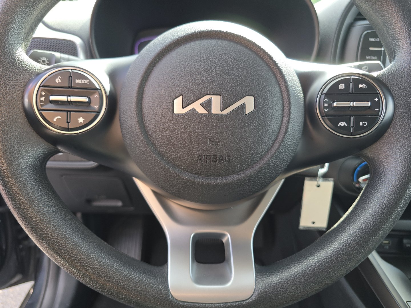 Used 2024 Kia Soul LX w/ Option Group 015 FWD image 30