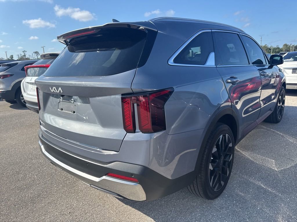 Certified 2024 Kia Sorento EX FWD image 2