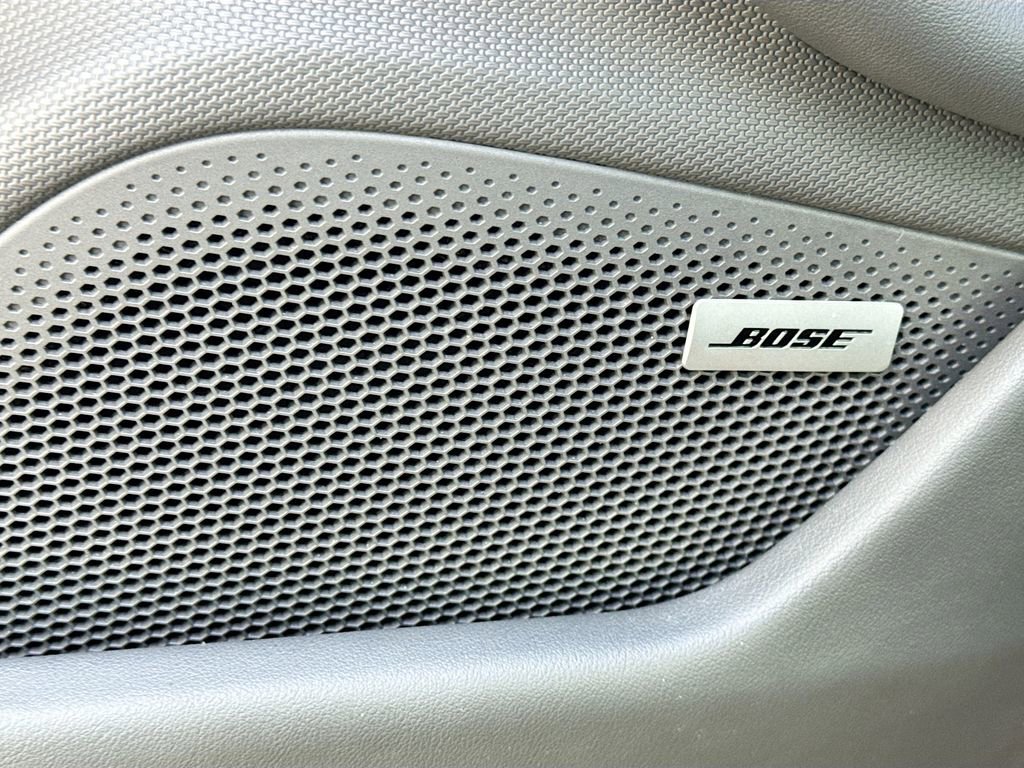 Used 2022 Porsche Taycan image 20