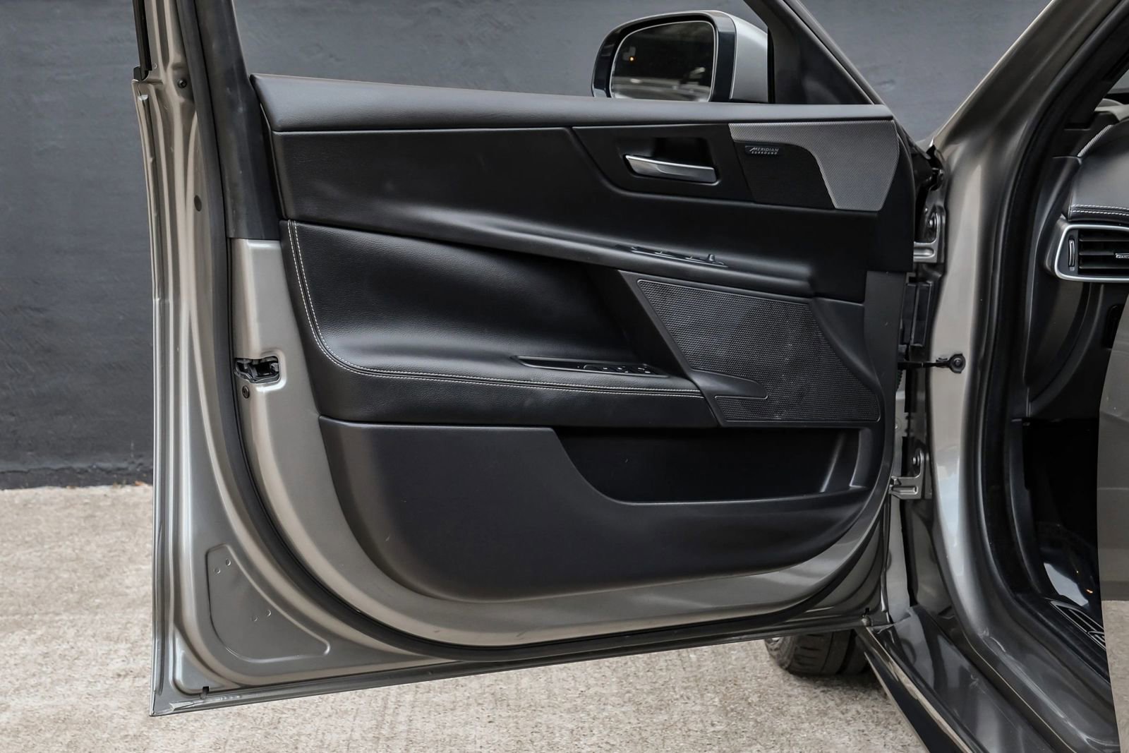 Used 2019 Jaguar XE S image 52