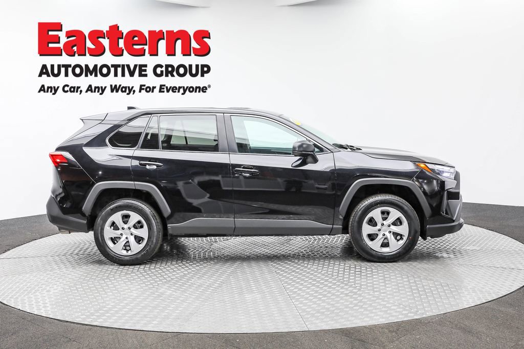 Used 2024 Toyota RAV4 LE image 4