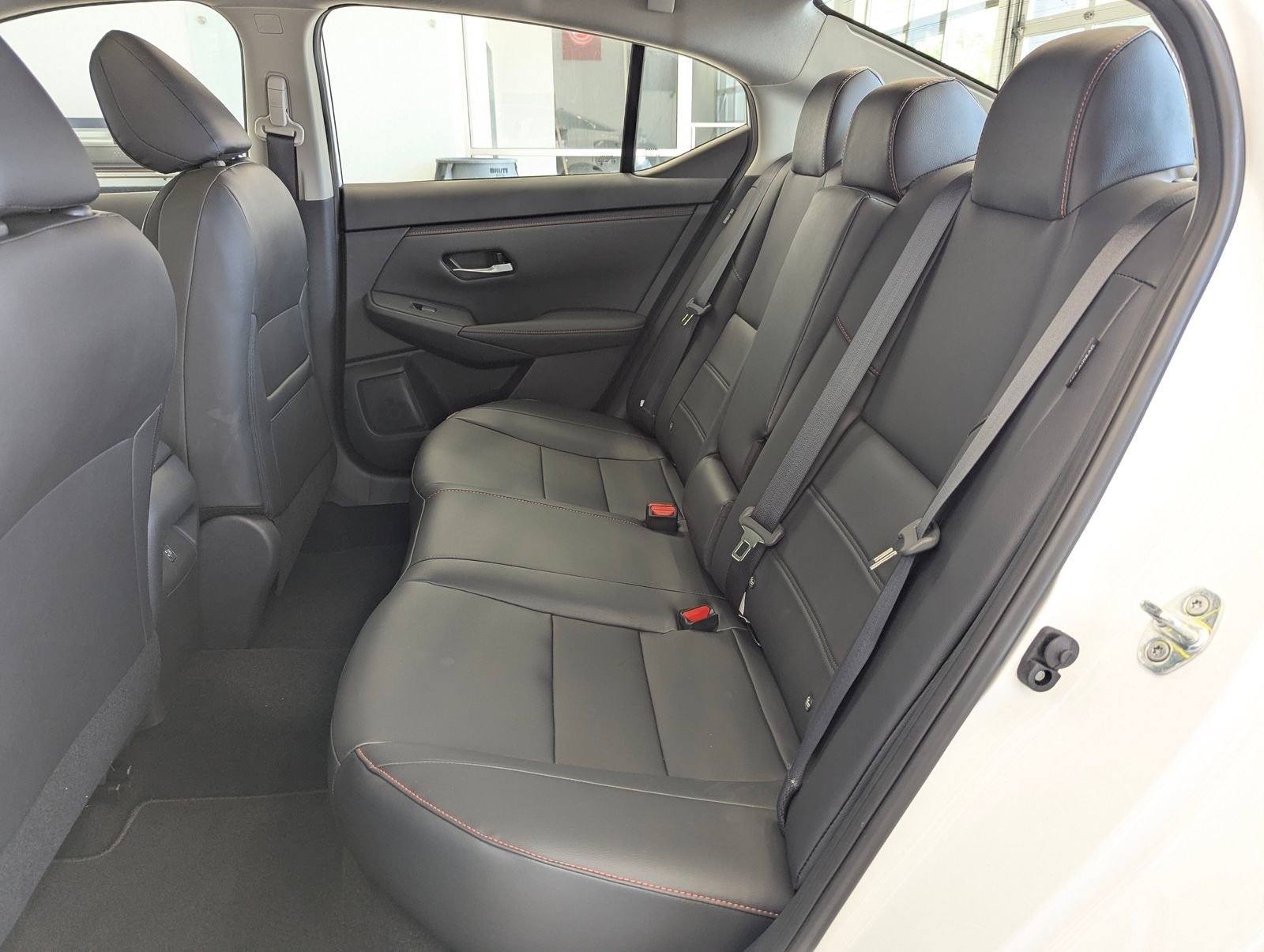 New 2025 Nissan Sentra SR w/ SR Premium Package FWD image 13