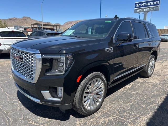 Used 2023 GMC Yukon Denali w/ Advanced Technology Package AWD/4WD image 5